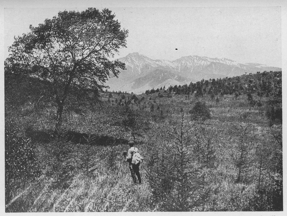 「野辺山原と八ヶ岳」のキャプション付きの写真